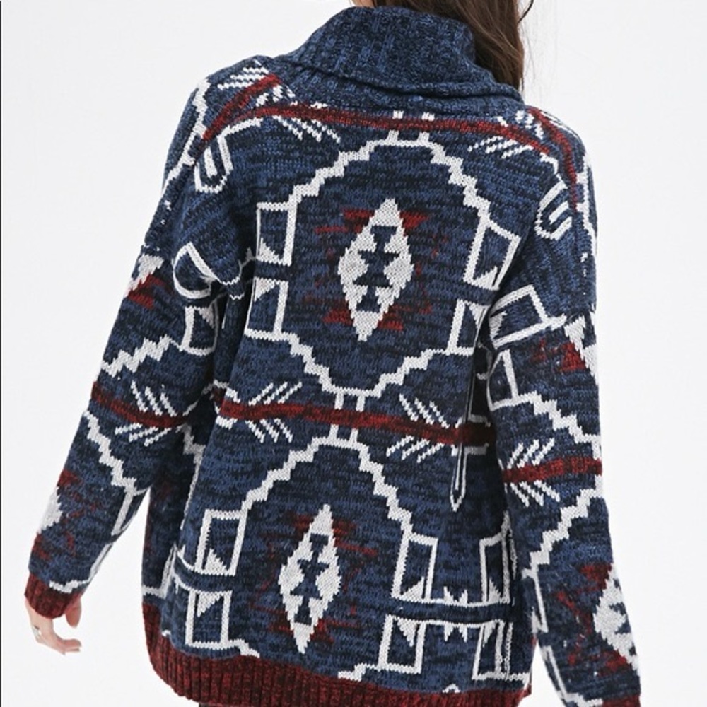 3 for $10. 🌻Forever 21 Aztec shawl collar, cardigan, women’s size M.       D3
